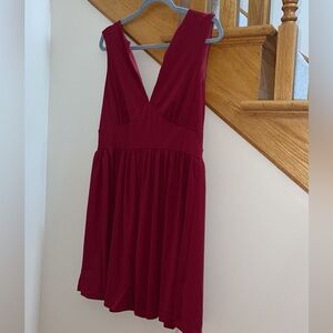 Women’s Mini Red Dress Size Large Wavy V-Neck Open Back MEANEOR Dress